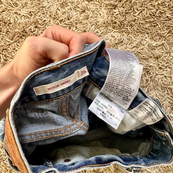 Levi’s Cut Off Blue Ripped Denim Jean Wedgie Shorts Womens Size 26 - Picture 9 of 10